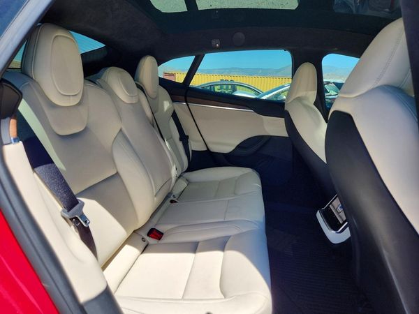 2022 TESLA MODEL S