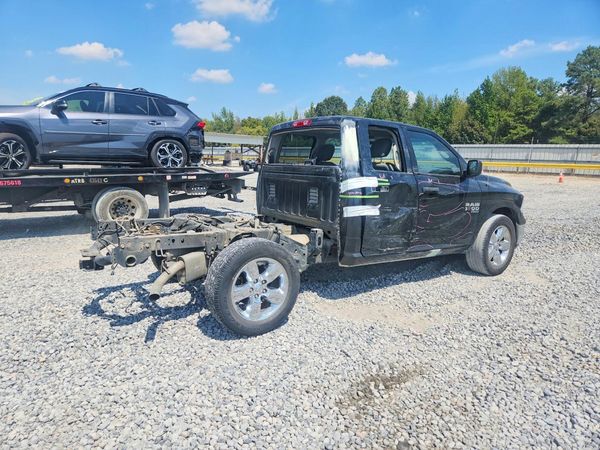2019 RAM 1500 CLASSIC