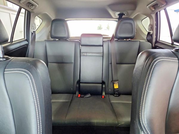 2017 TOYOTA RAV4 Ltd Hybrid