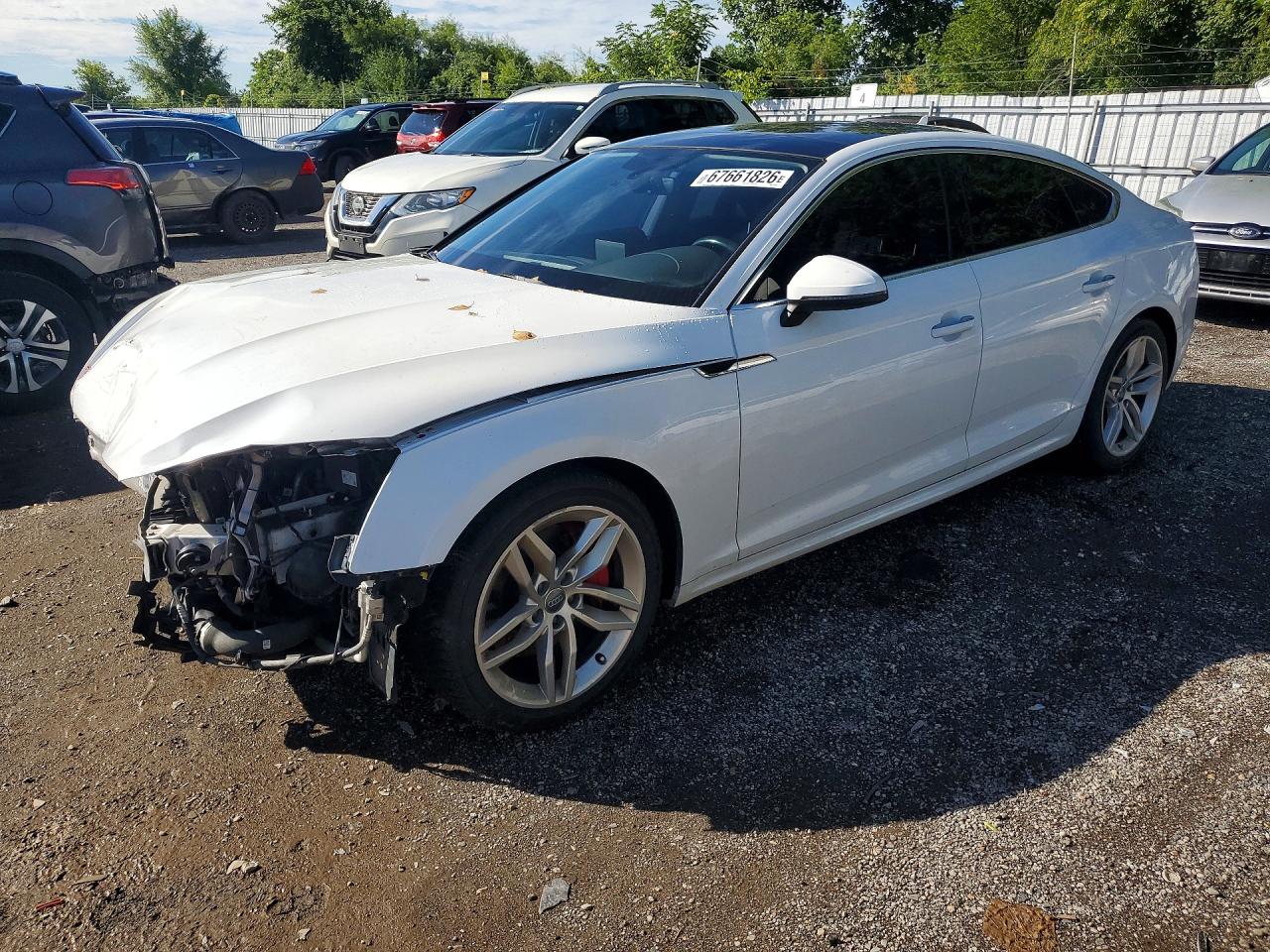 2019 AUDI A5 quattro Premium — Front 3/4