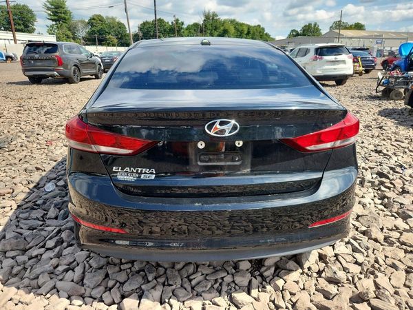 2017 HYUNDAI ELANTRA SE Base — DIRR