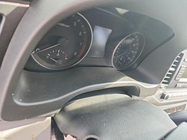 2017 HYUNDAI ELANTRA SE Base — ODOM