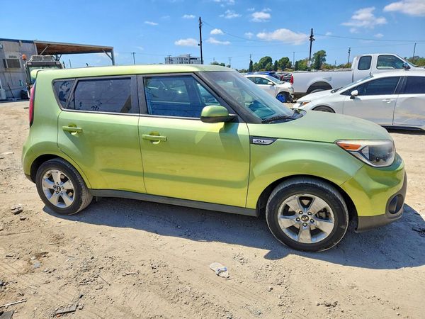 2017 KIA SOUL Base