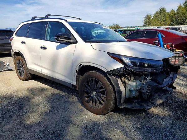 2019 TOYOTA HIGHLANDER SE/XLE