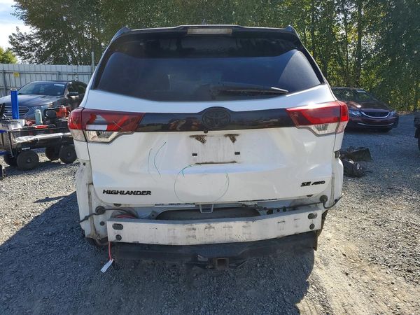 2019 TOYOTA HIGHLANDER SE/XLE
