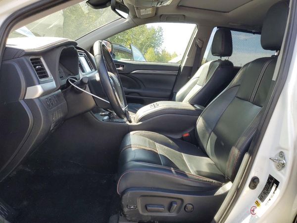 2019 TOYOTA HIGHLANDER SE/XLE