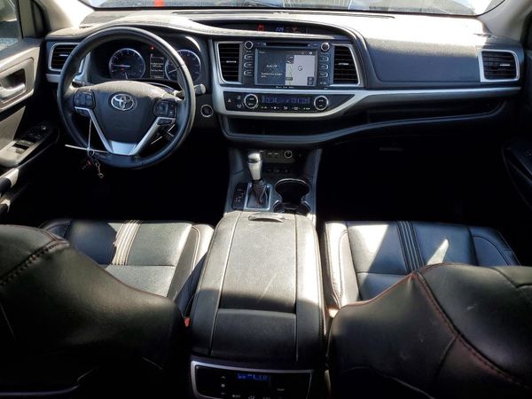 2019 TOYOTA HIGHLANDER SE/XLE
