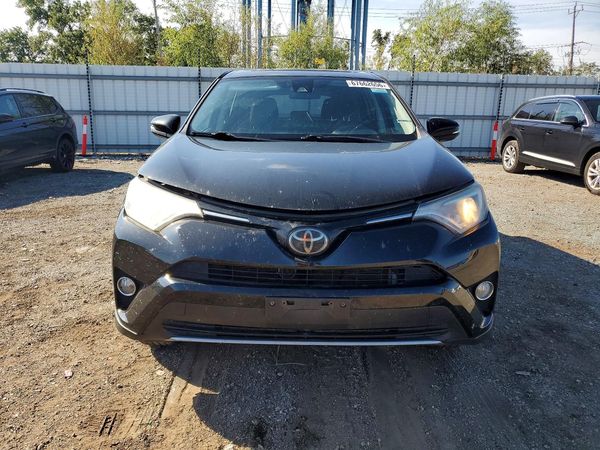 2018 TOYOTA RAV4 Adventure/XLE