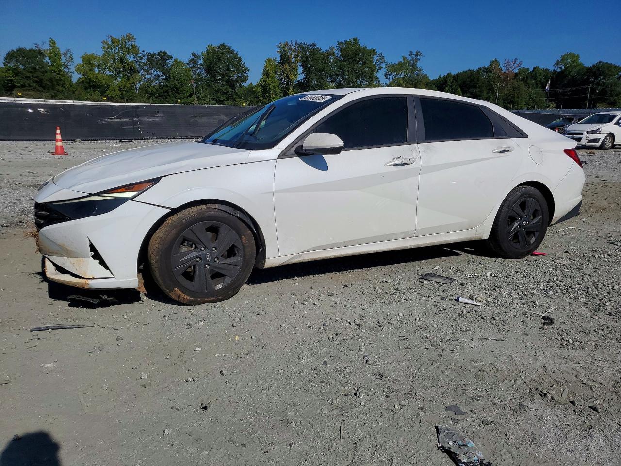 2022 HYUNDAI ELANTRA