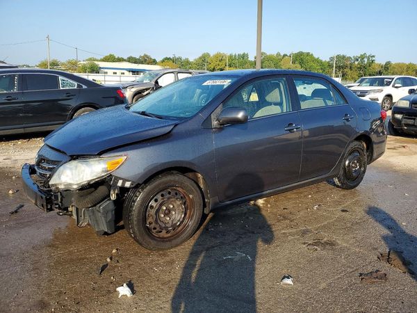 2013 TOYOTA COROLLA