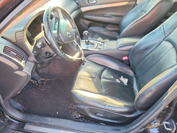 2013 INFINITI G37 — DENT