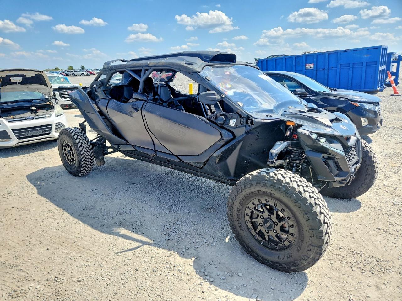 2025 CAN-AM MAVERICK R