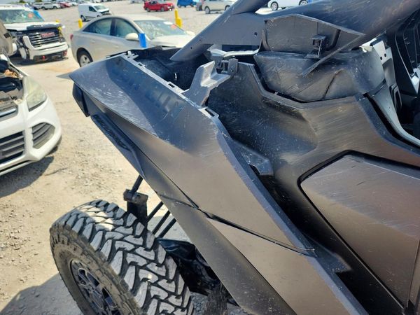 2025 CAN-AM MAVERICK R