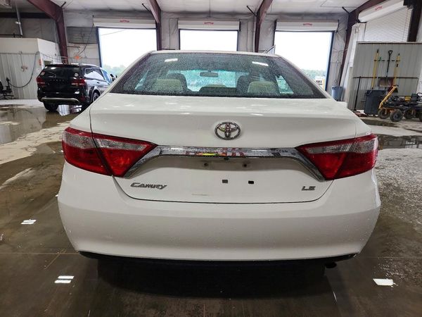 2016 TOYOTA CAMRY