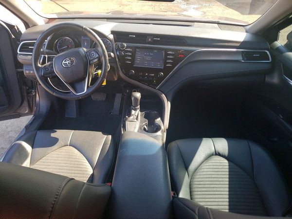 2018 TOYOTA CAMRY
