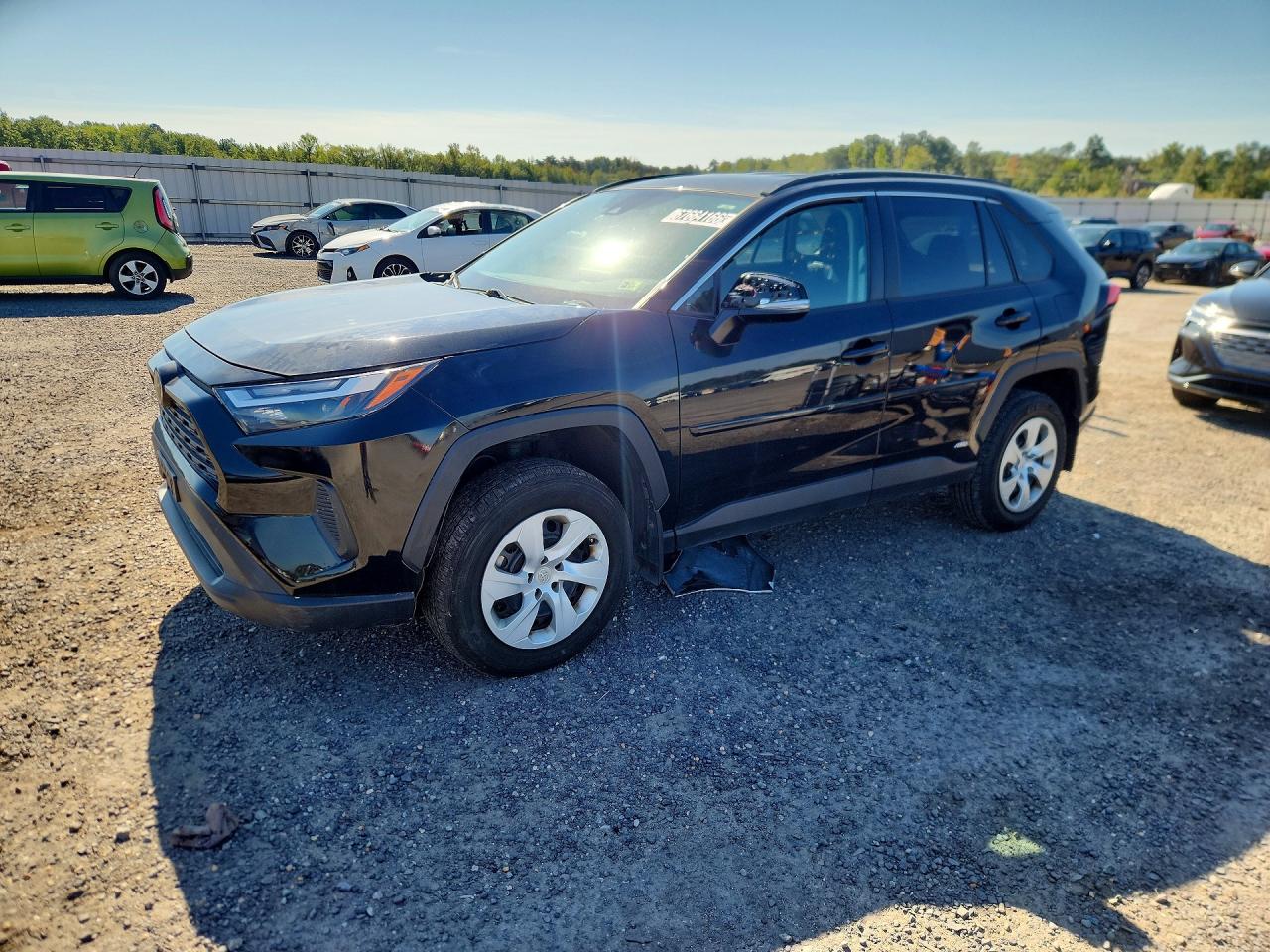2024 TOYOTA RAV4 LE — Front 3/4