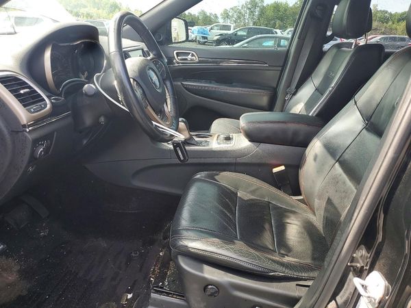 2017 JEEP GRAND CHEROKEE Limited — DENT
