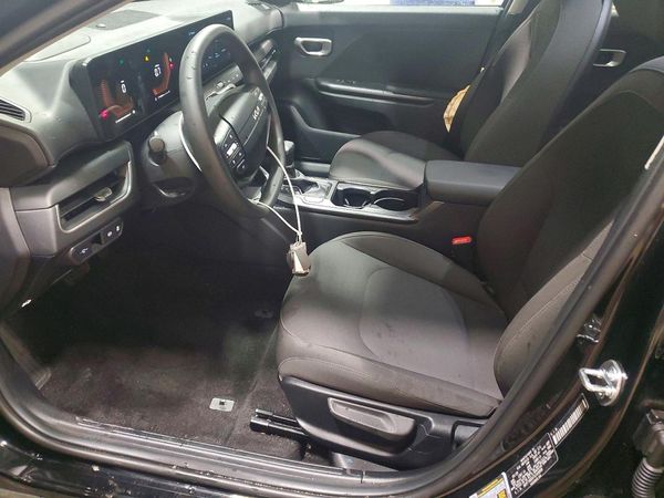 2026 KIA K4 LX, LXS
