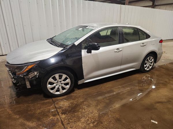 2022 TOYOTA COROLLA LE — Front 3/4