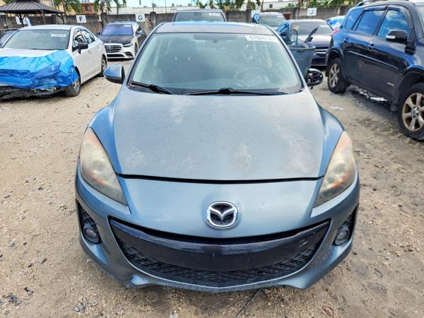 2012 MAZDA MAZDA3 Touring/GS
