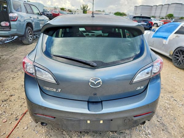 2012 MAZDA MAZDA3 Touring/GS
