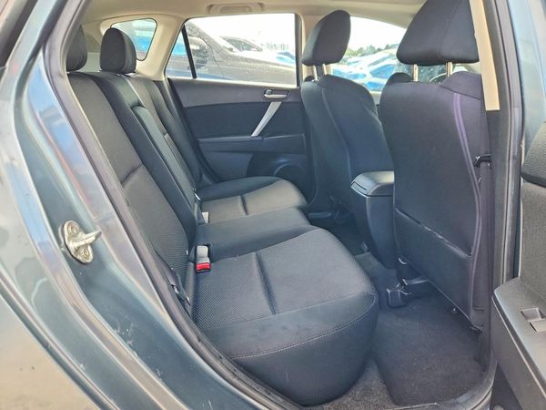 2012 MAZDA MAZDA3 Touring/GS