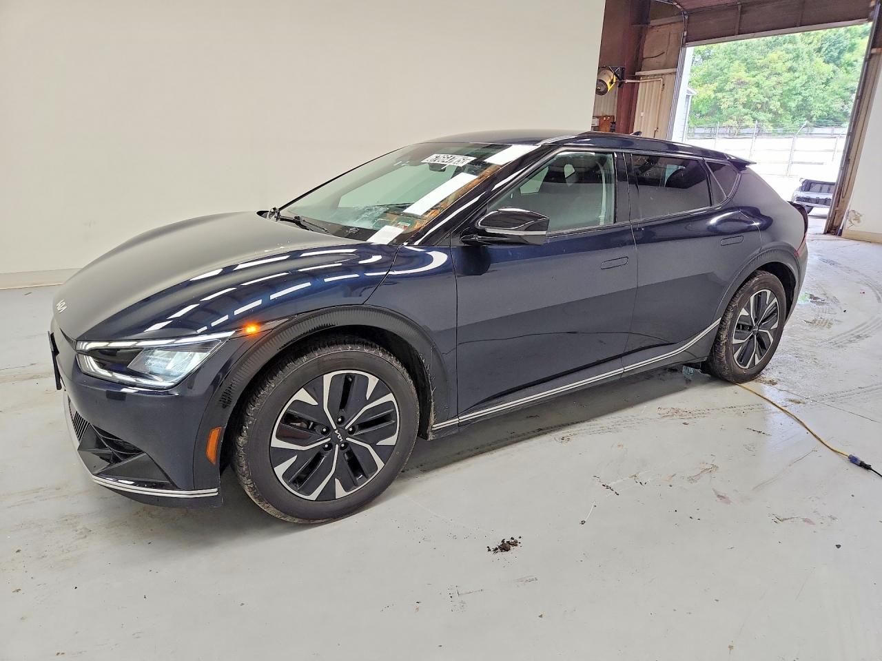 2023 KIA EV6 Light, Wind