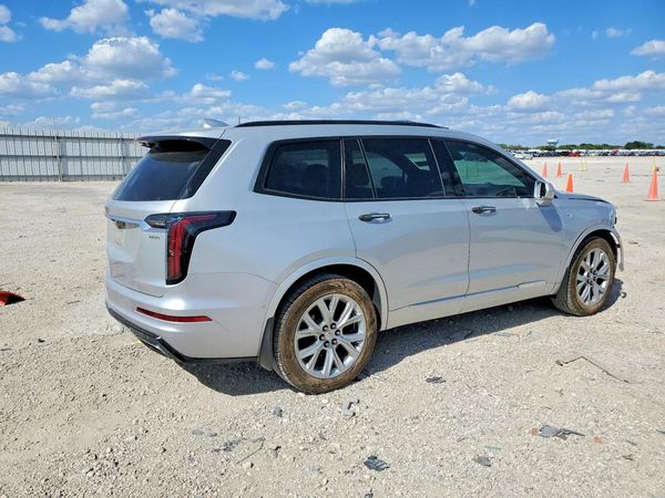 2020 CADILLAC XT6