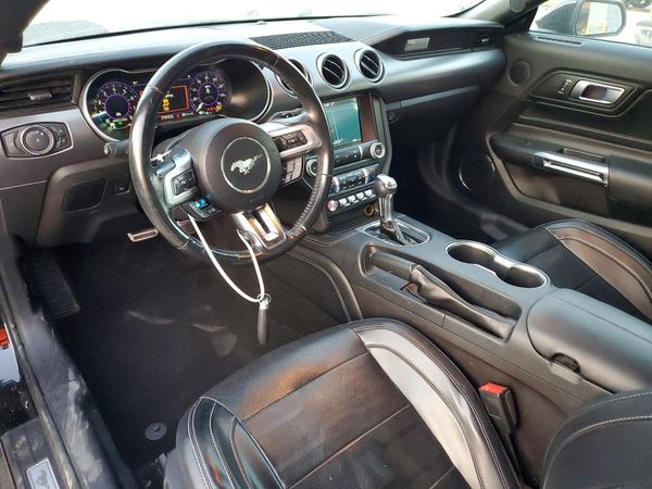 2019 FORD MUSTANG I4 Coupe