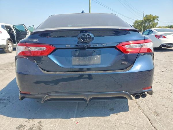 2020 TOYOTA CAMRY SE