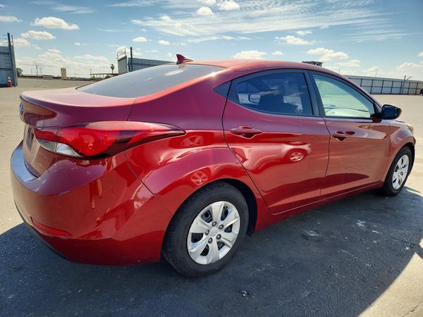 2016 HYUNDAI ELANTRA