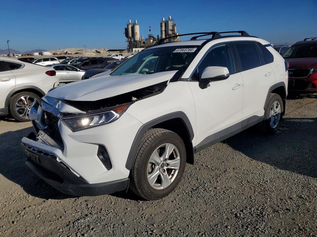 2021 TOYOTA RAV4 XLE