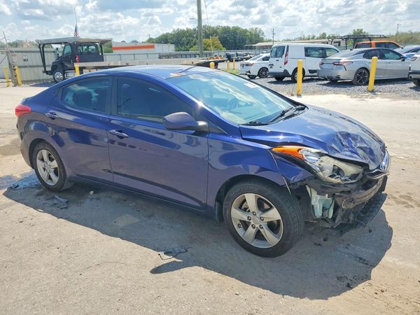 2012 HYUNDAI ELANTRA