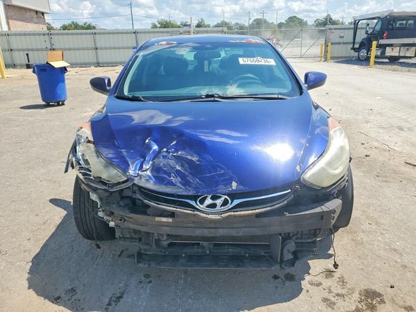 2012 HYUNDAI ELANTRA