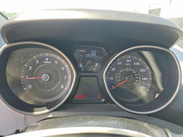 2012 HYUNDAI ELANTRA