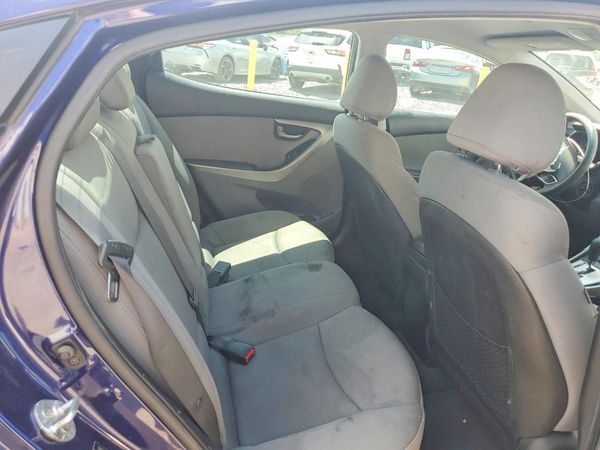 2012 HYUNDAI ELANTRA