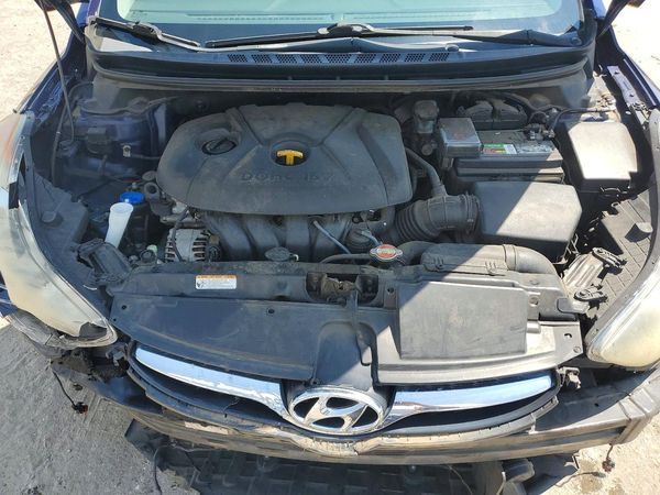 2012 HYUNDAI ELANTRA
