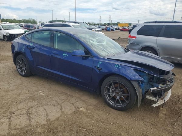 2021 TESLA MODEL 3 — Passenger 3/4