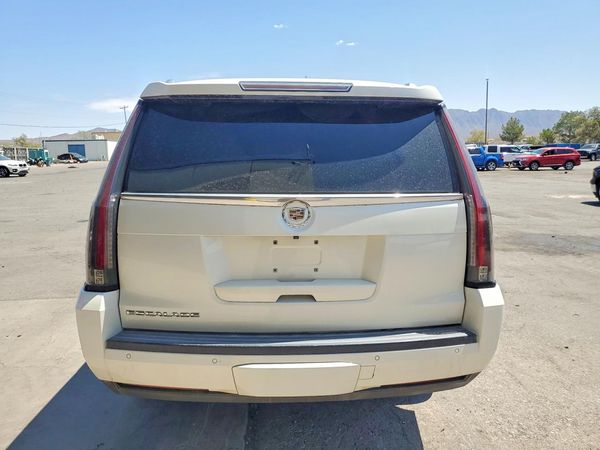 2015 CADILLAC ESCALADE ESV Premium