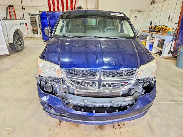 2013 DODGE GRAND CARAVAN SE