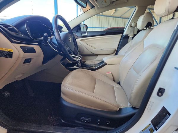 2014 KIA CADENZA EX