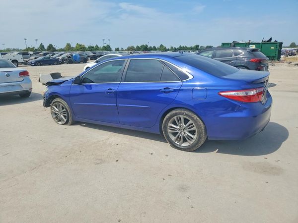 2015 TOYOTA CAMRY