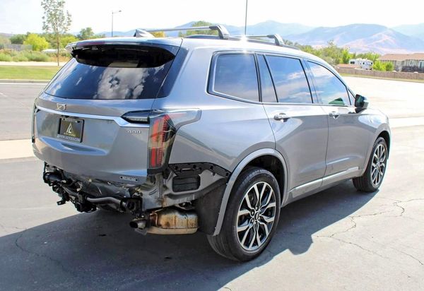 2021 CADILLAC XT6 Sport