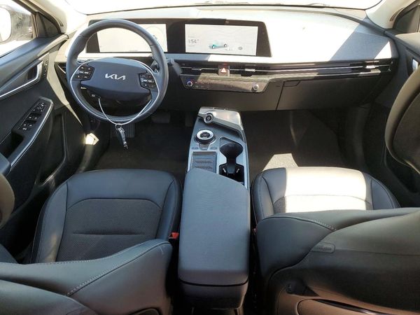 2024 KIA EV6