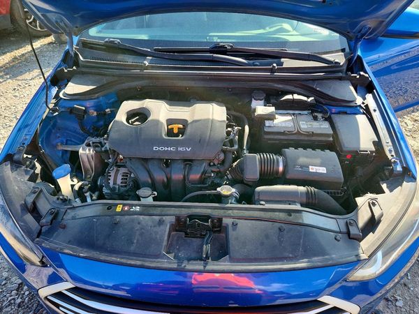 2018 HYUNDAI ELANTRA SE