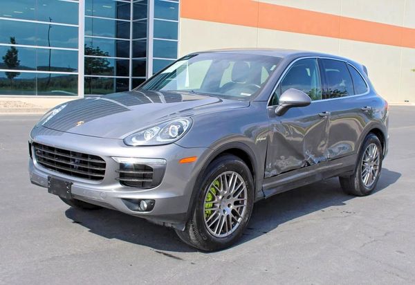 2015 PORSCHE CAYENNE E-Hybrid