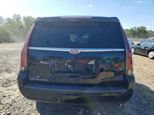 2016 CADILLAC ESCALADE Luxury — DIRR