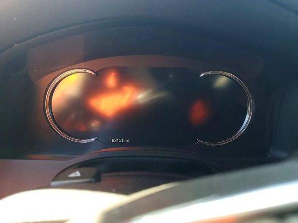 2016 CADILLAC ESCALADE Luxury — ODOM