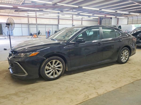 2023 TOYOTA CAMRY