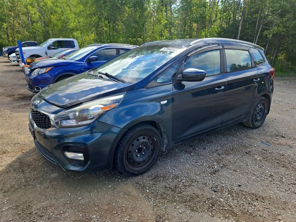 2017 KIA RONDO